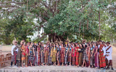 Lomba Fashion Show di SMAN 1 Semau Selatan Untuk Rayakan HUT RI